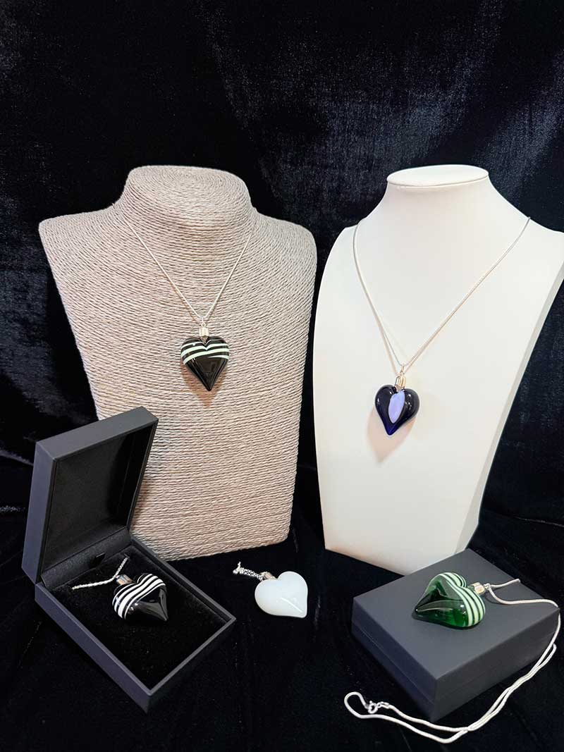 colgantes cristal corazones colecciĂłn