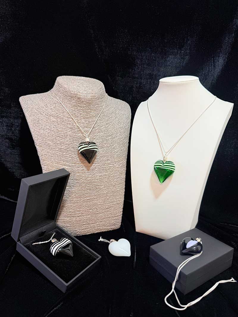 colgantes cristal corazones colección