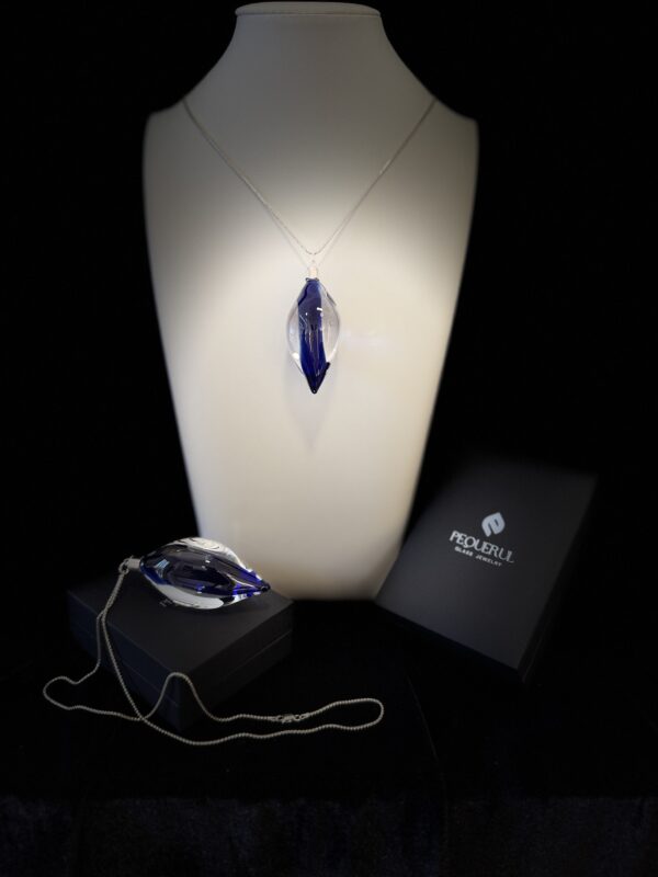 colgante vidrio lagrima envuelta azul