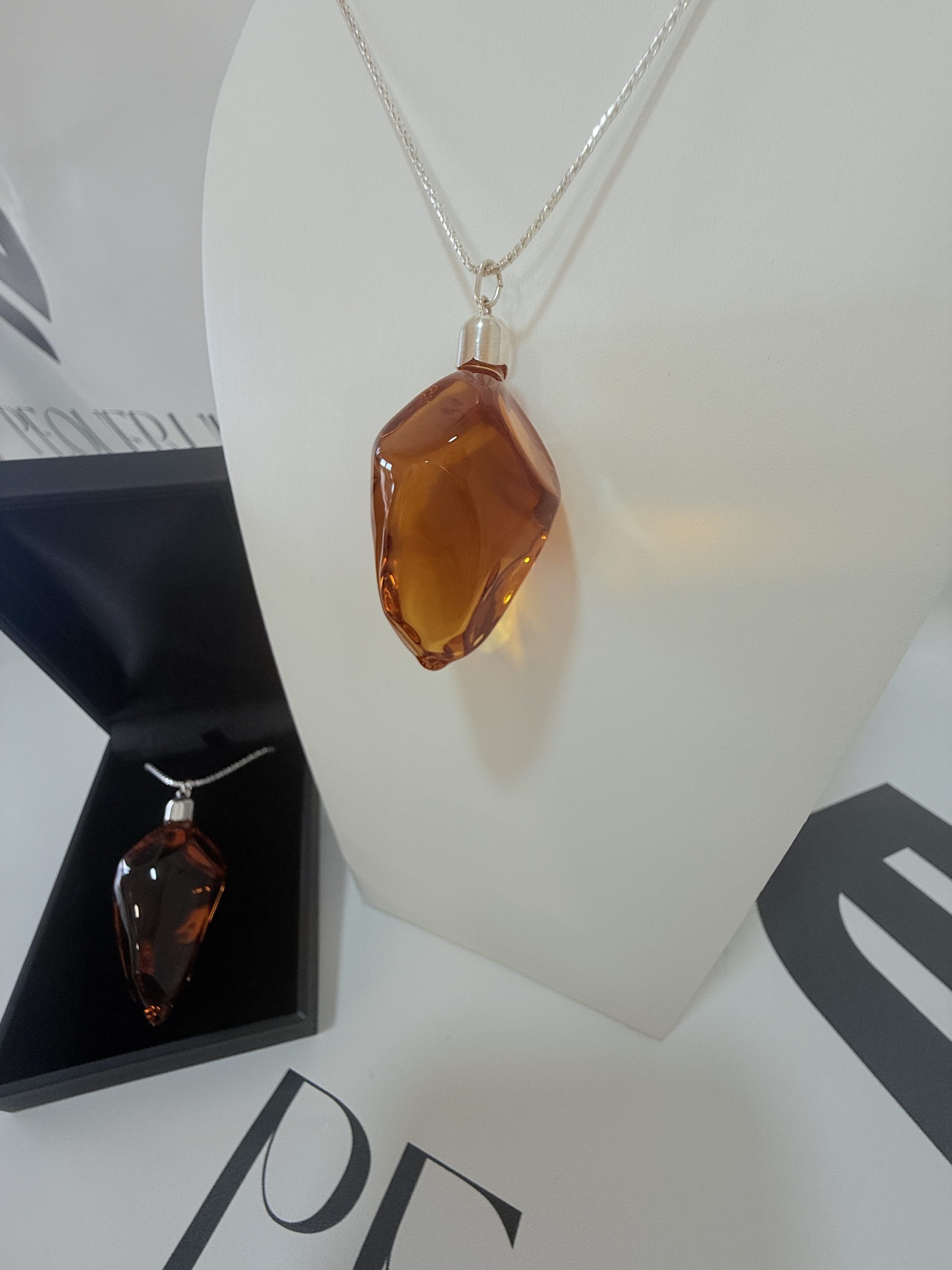 colgante cristal volcano amarillo gold